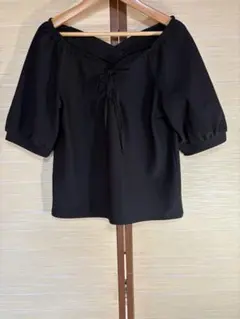 CECILMcBEE フロントリボンパフスリーブブラウス