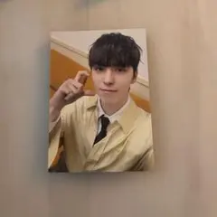 SEVENTEEN HOLIDAY VERNON B3