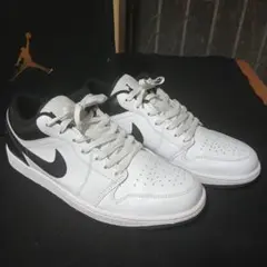 お値引きいたしました！　NIKE AIR JORDAN 1 LOW