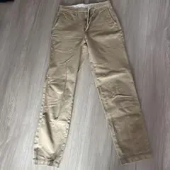 無印良品ベージュチノパン70