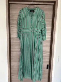 united tokyo ワンピース ブラック 半袖