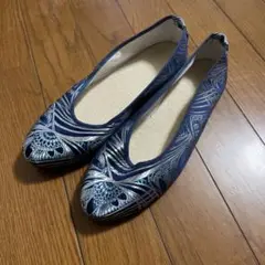 美品！青地に銀糸の刺繍！カワイイ！フラットシューズ チャイナ靴
