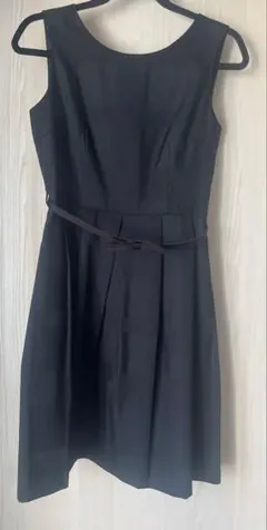 ブルーレーベルクレストブリッジ　ノースリーブワンピース 38