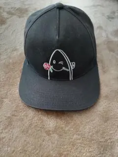 アディダス　キャップ　フリーサイズ