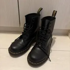 Dr.Martens 1460 8ホールブーツ