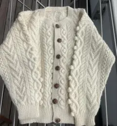 手編みカーディガン