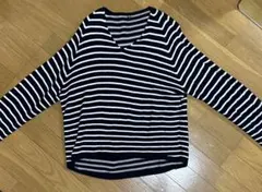 UNIQLO vネックボーダー長袖ニット