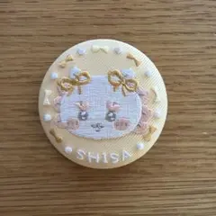 ちいかわ 刺繍シーサー缶バッジ