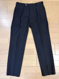 エディフィス スラックス