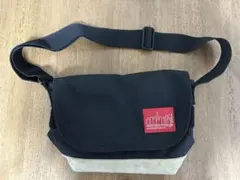 Manhattan Portage ショルダーバッグ 黒とベージュ キャンバス