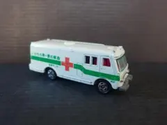 tomica トミカ　No.8 ISUZU BUS 献血バス　ミニカー　中古のサムネイル