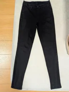 ユニクロ　レギンスパンツ