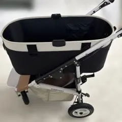 Item thumbnail for item 66459be3-db9e-4b0b-a659-56f99f1dc91c