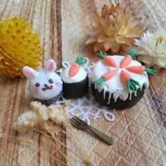 ミニチュアフード☆　キャロットケーキセット　ハンドメイド　ミニチュアスイーツ