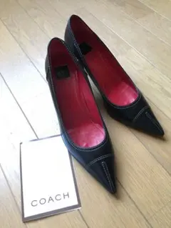 コーチ　ブラック×レッド　パンプスのサムネイル