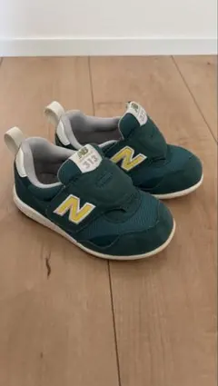 New Balance 313 ダークグリーン キッズスニーカー　14㎝