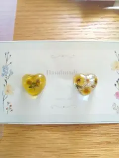 ハート型レジンピアス　ミモザ