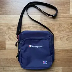Champion ネイビー ショルダーバッグのサムネイル
