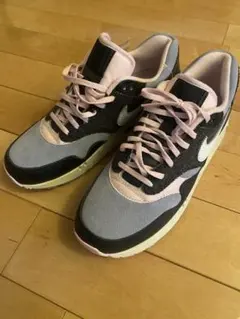 Nike Air Max 1 グレー/ピンク/ブラック