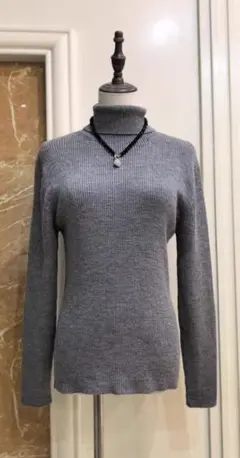 グレー リブ編み ハイネック 長袖