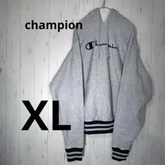 【チャンピオンChampion】リバースウィーブ 刺繍ビッグロゴ レトロパーカー