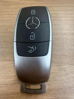 ベンツスマートキー　管理番号33のサムネイル