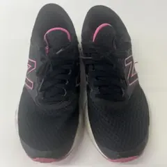 New Balance 420 ブラック/ピンク