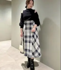 スナイデル ロービングチェックミディスカート