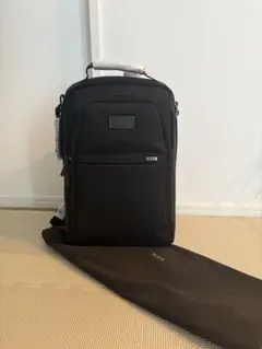 TUMI トゥミ　ミディアム・15インチ・エクスパンダブル・バックパックのサムネイル