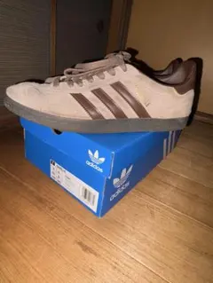 【美品】adidas GAZELLE スエードスニーカー 27cmのサムネイル