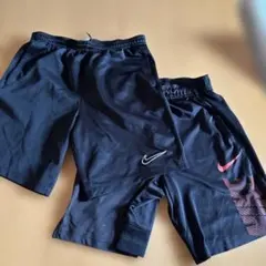 Nike ブラック ハーフパンツ 2枚セット　11