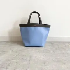 ハンドメイド 舟形トートMネイビー裏地ベージュボタンシルバー - メルカリ