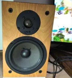 Guru Audio Q10 スピーカー、専用スタンド付 - メルカリ