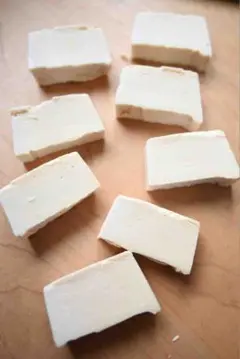 廃油石鹸　約500g①