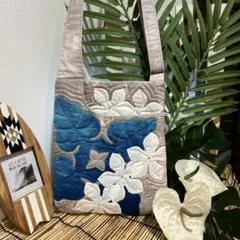 ハワイアンキルト♪ハンドメイドバッグ♪波とプルメリア♪ハワイアン