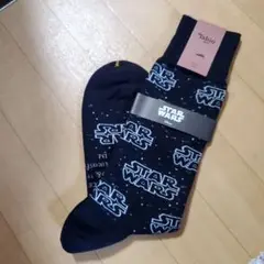 STAR WARS ロゴ入り ブラックソックス　タビオTabio
