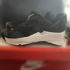 新品タグ付きNIKE ウィメンズGoフライイーズ￼