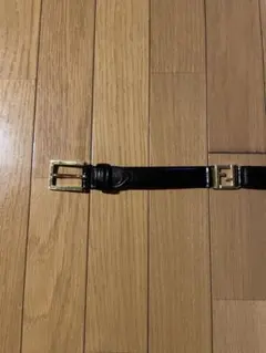 FENDI 幅広ベルト　スウェード　ウッド　木製　ロゴ　レディース FFベルト レザー ブラック | Fendi