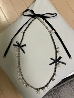 リボンとパールのチェーンネックレス