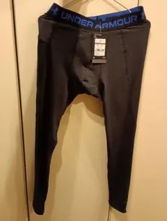 新品タグ付き UNDER ARMOUR コールドギア ブラックレギンス