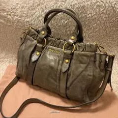 希少✨miumiu ヴィッテロルクス 2way トートバック カーキ系×グレー系 希少✨miumiu ヴィッテロルクス 2way トートバック カーキ系