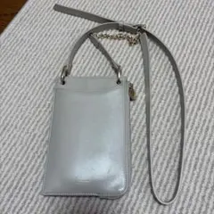 23区　レザー モバイル ポーチ　スマホショルダー　ベージュ　牛革のサムネイル