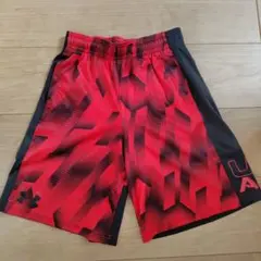 アンダーアーマー　ショートパンツ　美品　スポーツ　ウェア