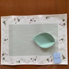 ランチョンマットとコースターのセット