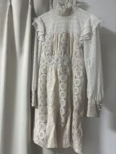 ANNA SUI アイボリー レース フリル ミニワンピースのサムネイル