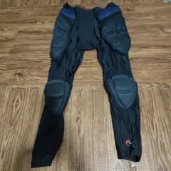 INDUSTY ヒップガード ブラック 膝・腰用パッド付き