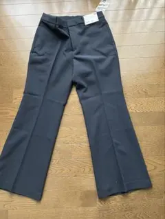 ユニクロ　スマートフレアパンツ