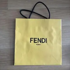 FENDI フェンディー　黄色 ショップ袋 大きめ　ショッパーのサムネイル