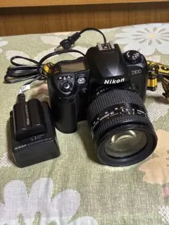 Nikon D100 28-200mm