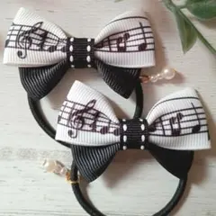 モノトーン音符　グログランリボン　キッズヘアゴム　ハンドメイド　子供　MEI